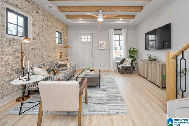 Primary Photo - 1712 MEERSTONE Ln