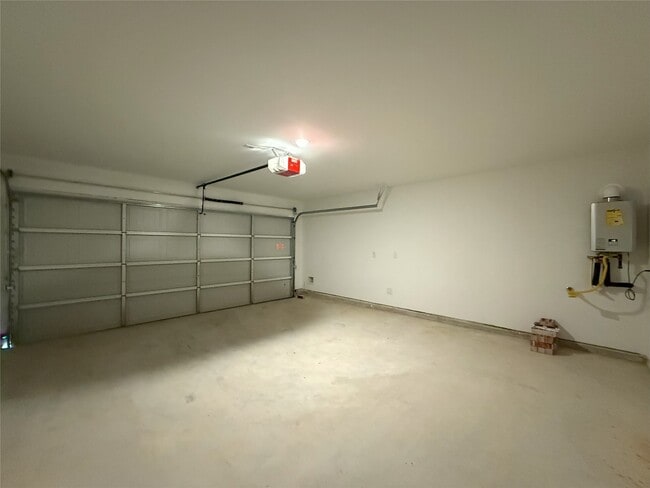 Building Photo - 25777 John Wayne Dr