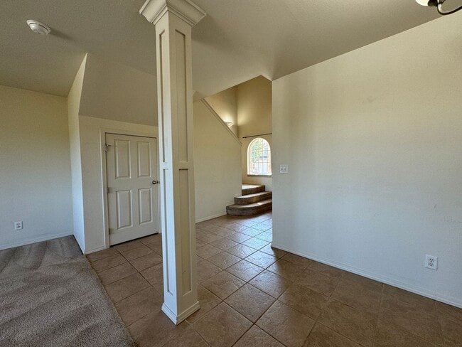 Building Photo - Spacious 3-Bedroom Duplex Located within C...
