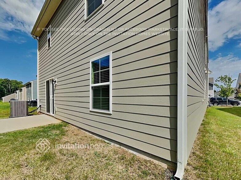 Building Photo - 2307 Pebble Close Ct