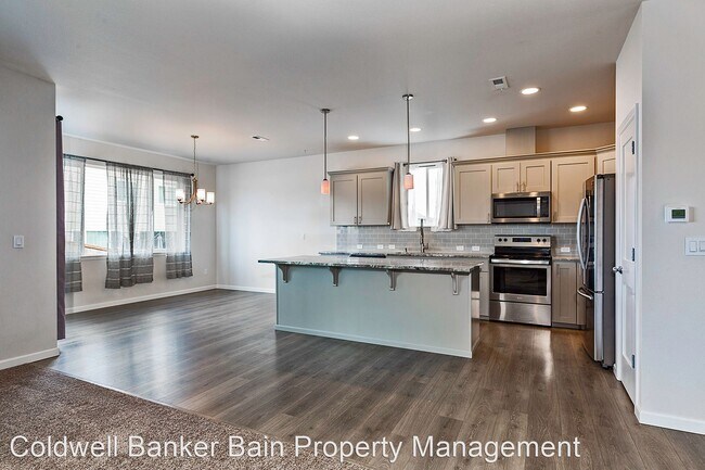 Building Photo - 4 br, 3 bath House - 14398 - 99th Way S.E.