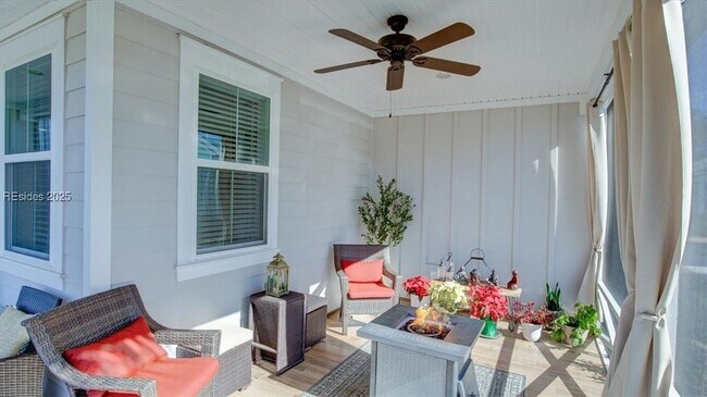 Building Photo - 1571 Shoreside Dr