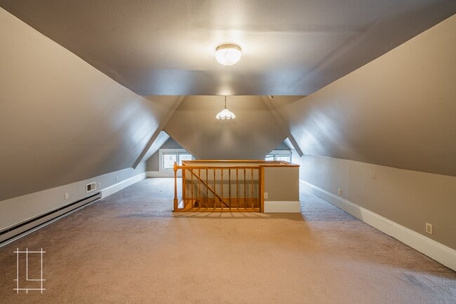 Building Photo - 772 Neil Ave