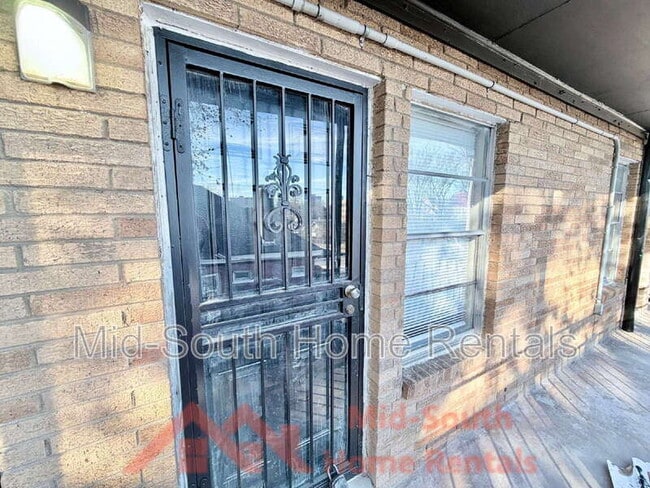 Building Photo - 139 N Claybrook St