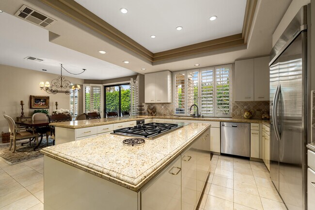 Building Photo - 45640 Rancho Palmeras Dr