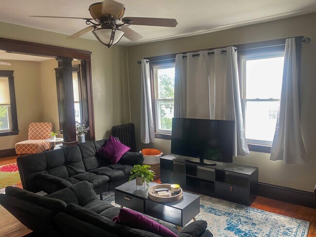 Primary Photo - 19 Fifth Ave, Worcester MA 01607 - Unit 1