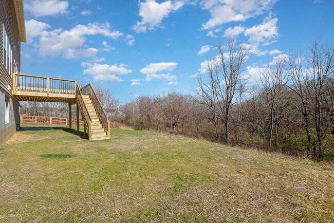 Building Photo - Brand new and fully furnished corporate executive home