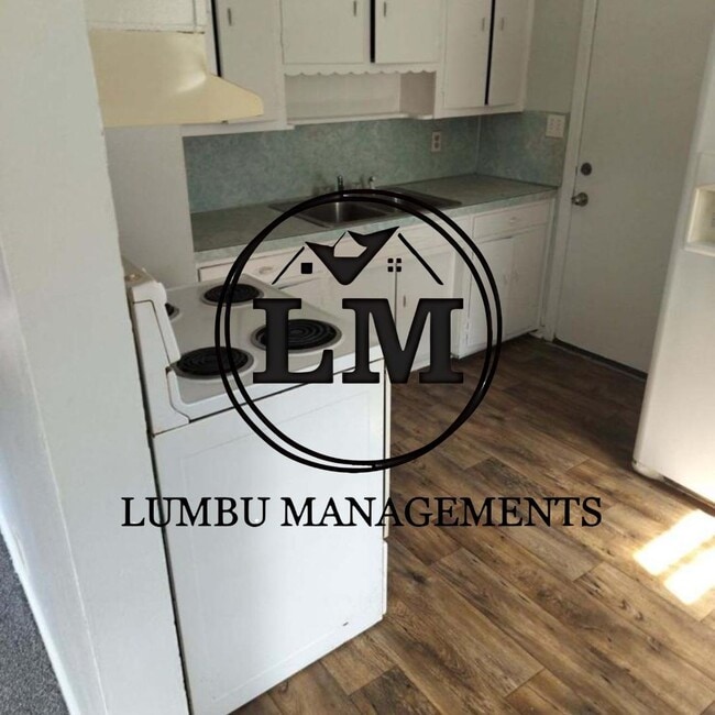 Building Photo - 517 Stephens St