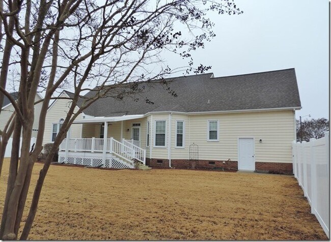 Building Photo - 4501 Chandler Dr N