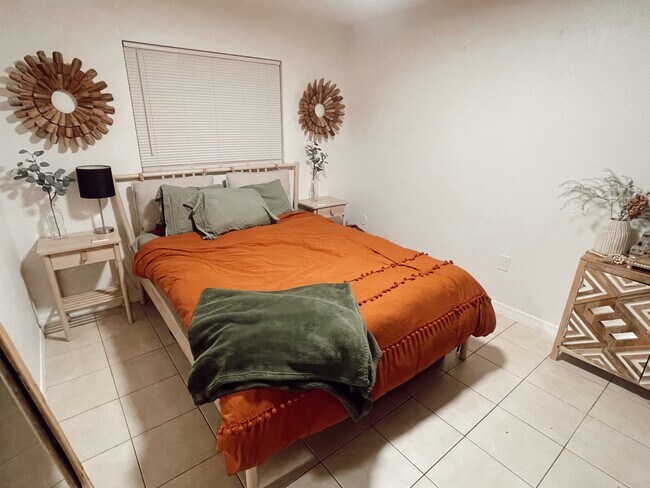 bedroom - 5514 19th St W