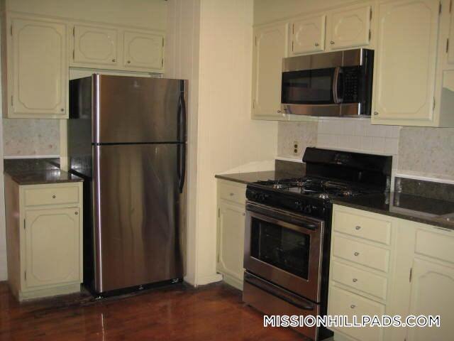 Building Photo - 1526 Tremont St