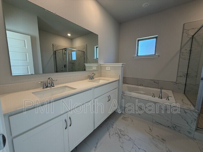 Building Photo - 204 Cobbdale Park Dr
