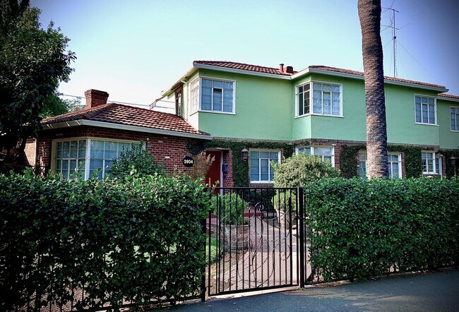 Primary Photo - 2904 Riverside Blvd