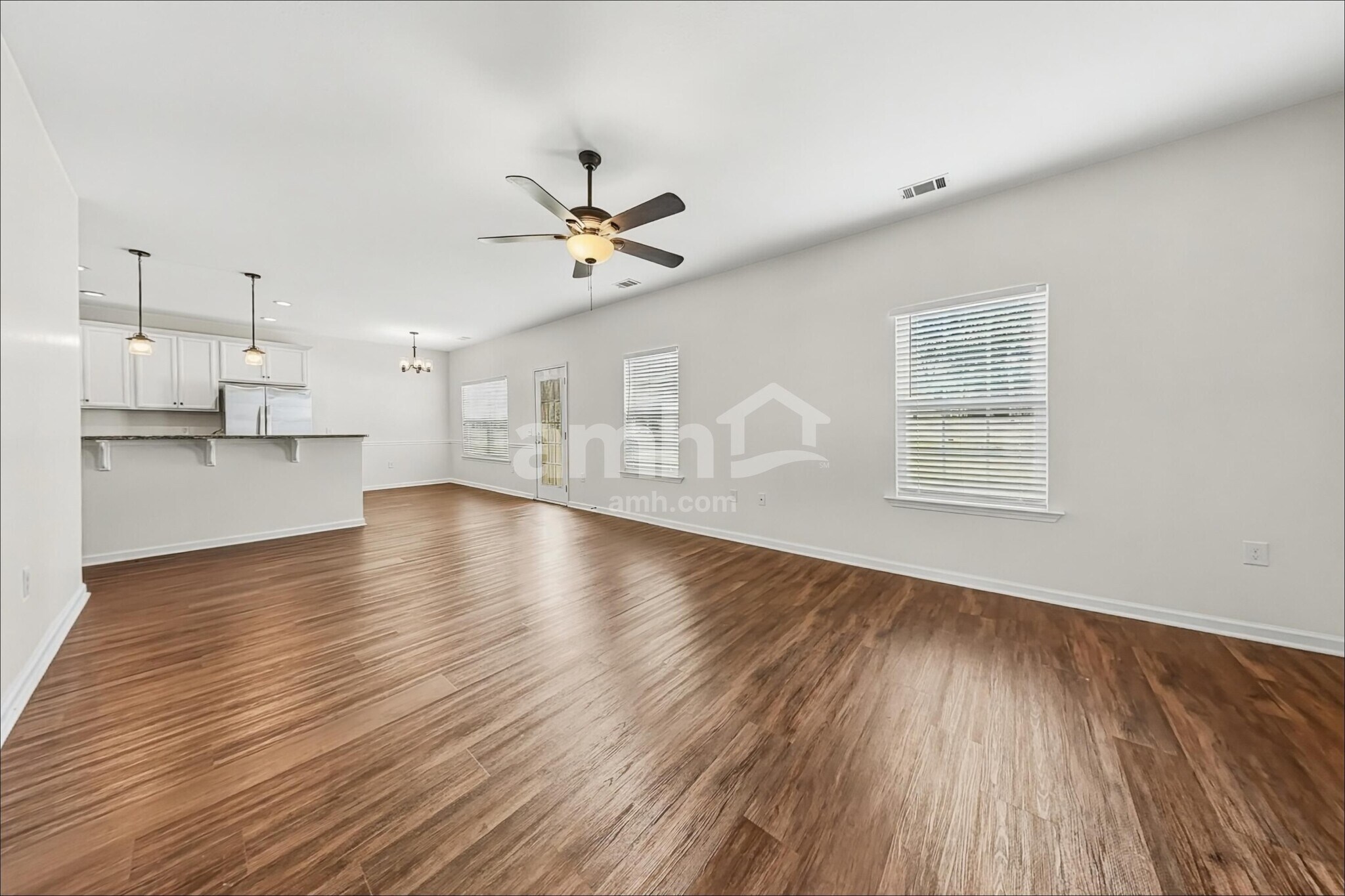 Building Photo - 455 Sunbury Dr