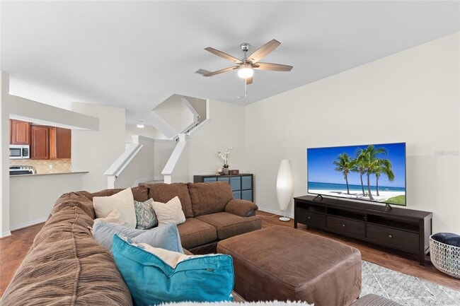 Building Photo - 6714 Breezy Palm Dr