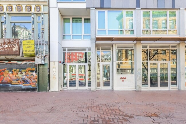 Building Photo - 1075 Market St