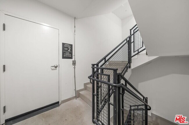 Building Photo - 3755 S Canfield Ave