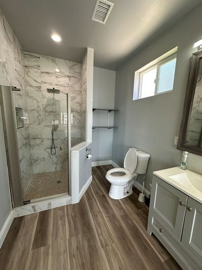 Building Photo - 7175 Vista Ridge Dr