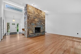 Building Photo - 9404 Woodington Dr