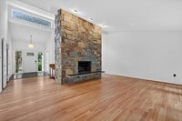 Building Photo - 9404 Woodington Dr