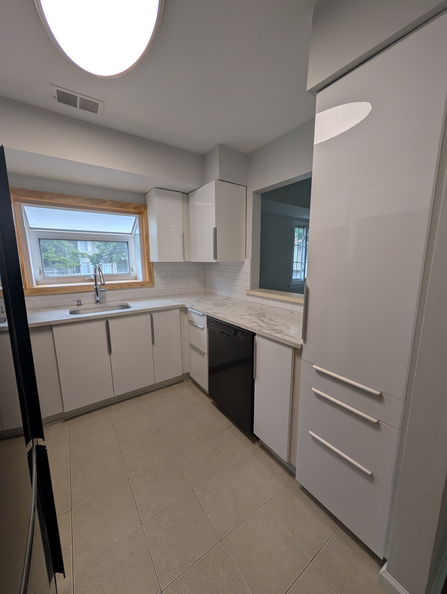 New fully renovated kitchen - 35 Encampment Dr