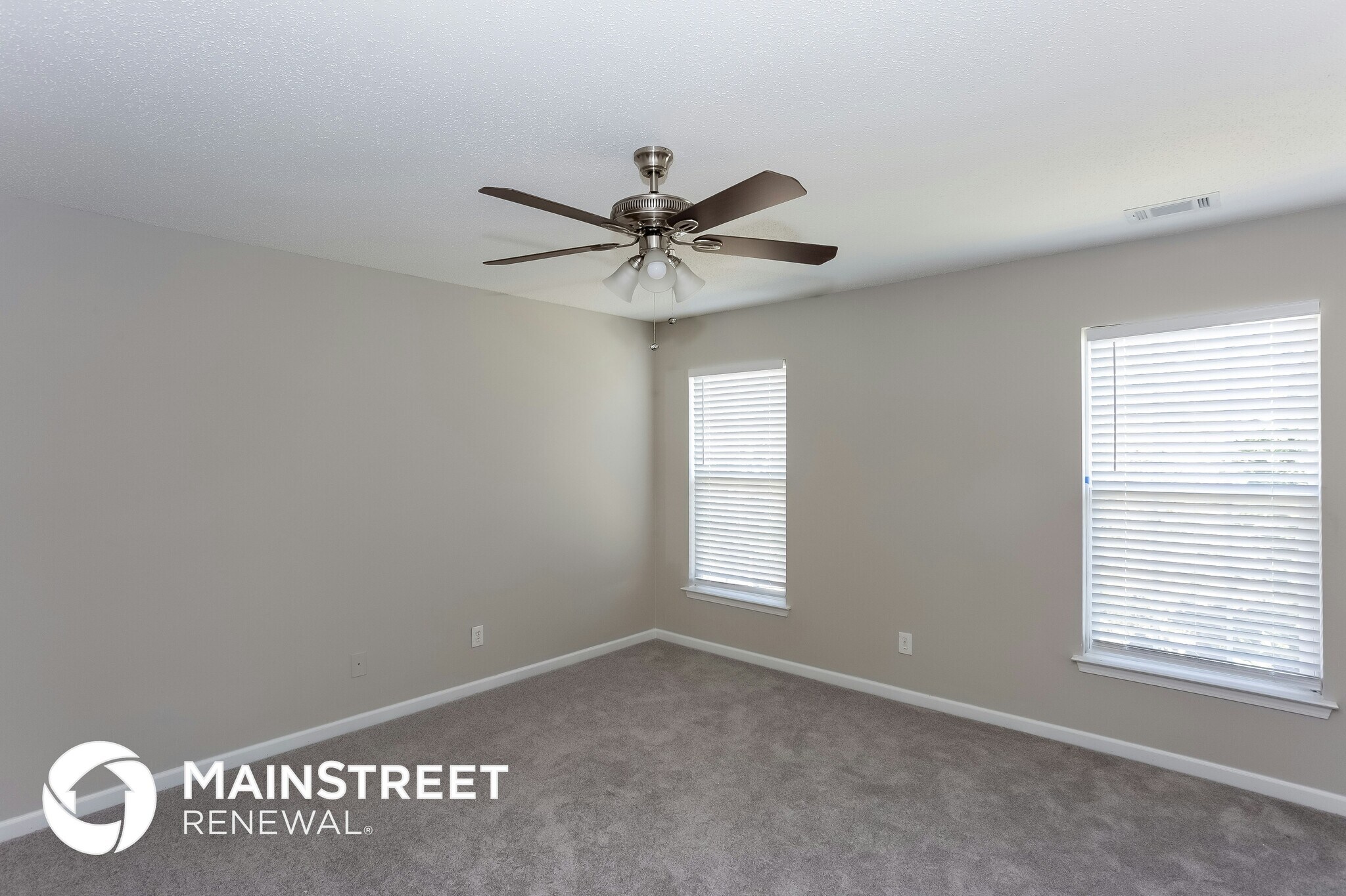 Building Photo - 9322 Arbor Creek Dr