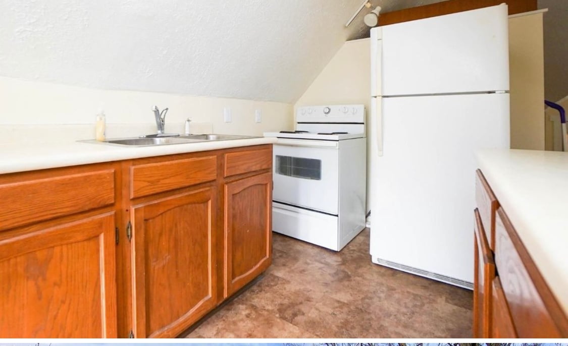 Building Photo - 107 Clinton Ave