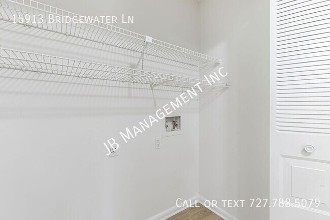 Building Photo - 15913 Bridgewater Ln