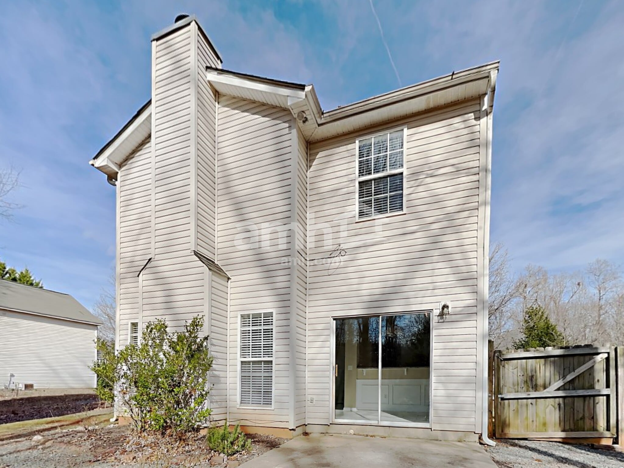 Building Photo - 212 Leafmore Ct