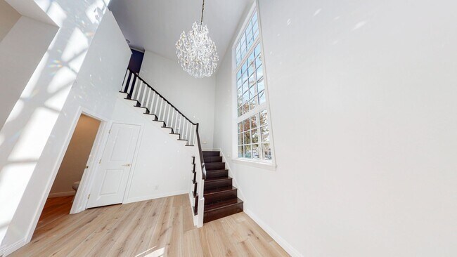 Building Photo - 5 bedroom, 5.5 bath, 4800 sq ft Prime Studio City Home with Pool and Hollywood Hills views