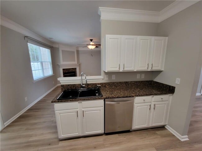 Building Photo - 501 Windstone Trail