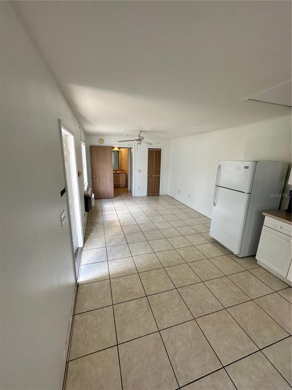 Building Photo - 235 Mango Dr