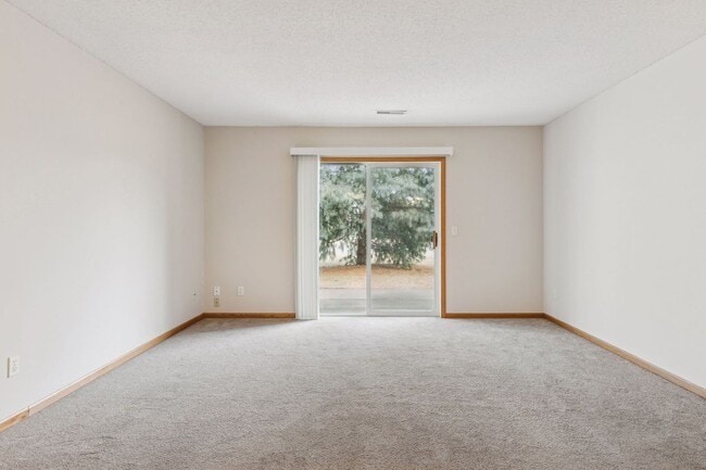 Building Photo - New Stainless Steel Appliances