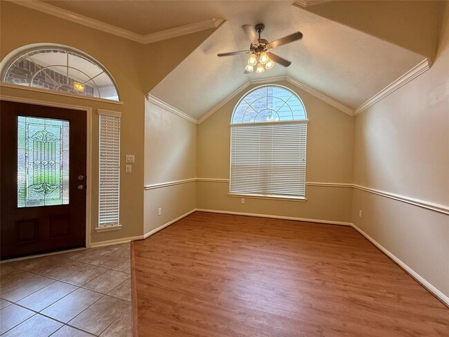 Building Photo - 11530 Columbia Pines Ln
