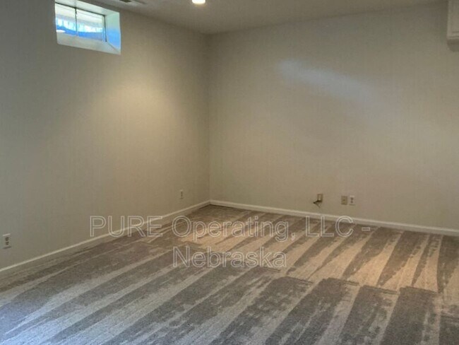 Building Photo - 15527 Mason Cir