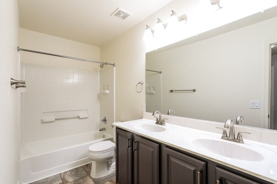 Building Photo - 2068 S Mcconnell Dr