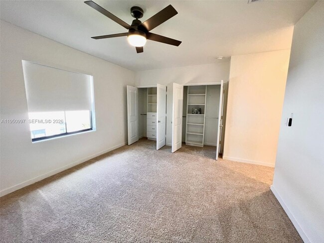 Building Photo - 429 NE 12th St