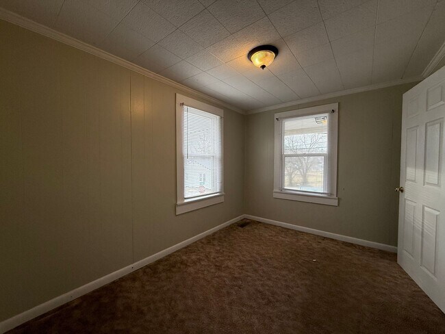 Building Photo - 3 Bedroom 1 Bathroom Home in Greeneville, TN