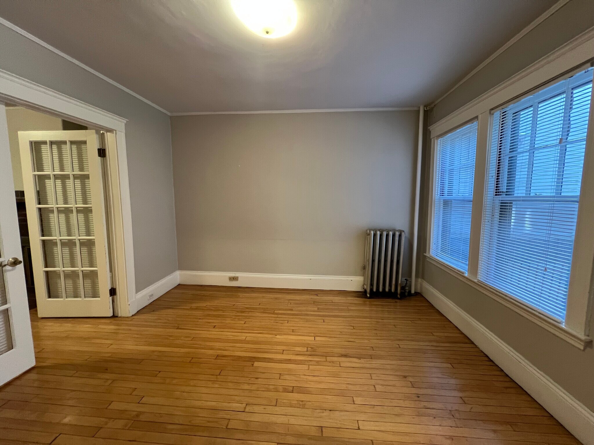 Building Photo - 11 Story St