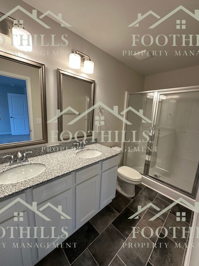 Building Photo - 104 Lowland Dr