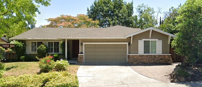 Primary Photo - Buena Vista Rancher 4 bed /3 bath - Excell...