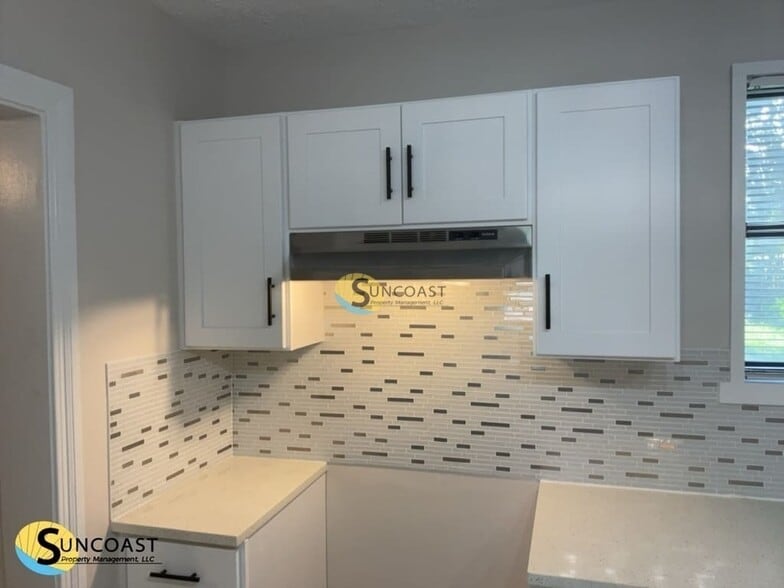 Building Photo - 3721 Colebrooke Dr