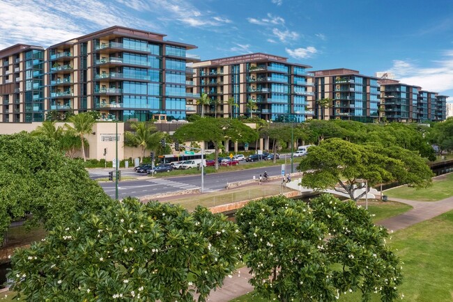 Building Photo - Luxurious Sky Residence at Park Lane