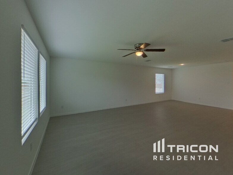 Building Photo - 7850 Marshall Ln