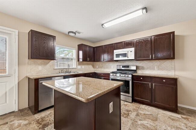 Building Photo - 15007 Sugar Sands Dr