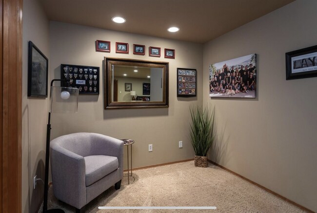 Building Photo - $4,500 - 4 Bed / 3 Bath Stunning Single Family Home in South Hill