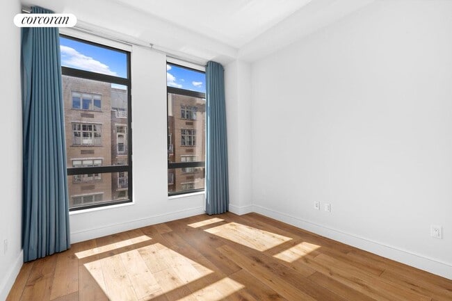 Building Photo - 147 Hope St