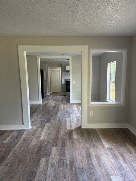 Building Photo - 1318 Branton Rd