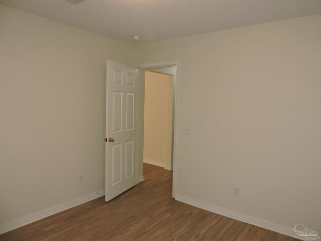 Building Photo - 6837 Fort Deposit Dr