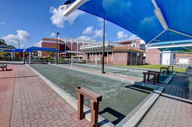 Building Photo - 286 Tilford N